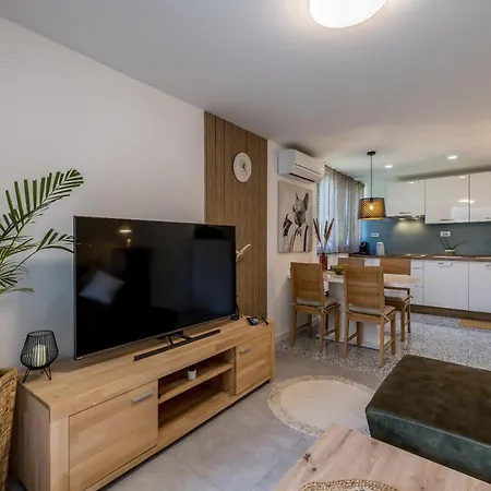 Olive Shade - Near The 아파트