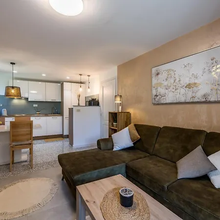Apartment Olive Shade - Near The *